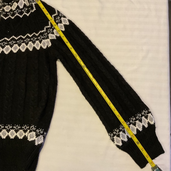 Mik Mesh adorable black and white cable knit mock turtleneck 1/4 zip Size L - Picture 7 of 7